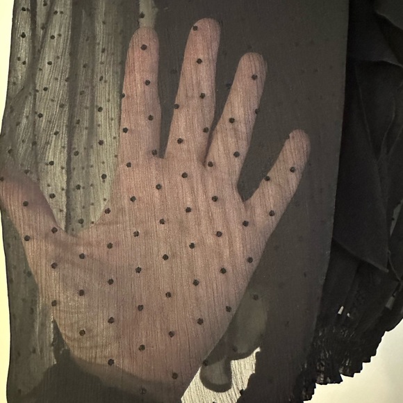 Black sheer flirty top - Picture 4 of 7